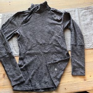 Lululemon grey pullover size 6